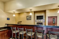 Cobblestone Inn & Suites - Waverly Hotels in Waverly