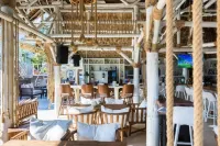 Nostos Hotel