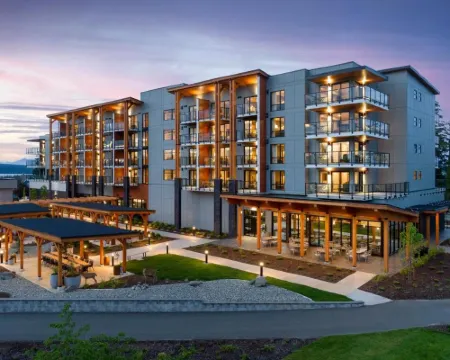 Naturally Pacific Resort Hotels in Campbell River