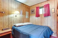 'Buckhorn' - Slopeside Iron River Cabin w/ Sauna - parking