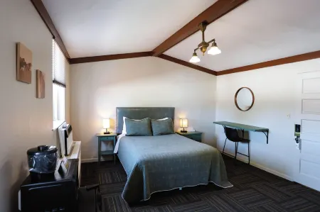 Hotel LaBonte Отели в г. Дуглас