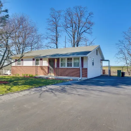 Deck & Grill: Convenient Home in Hummelstown