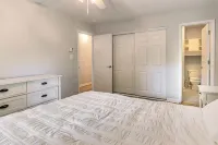4 Mi to Penn State Suburban Happy Valley Home