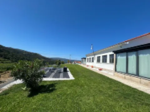 Escola Da Mestra Da Portela Sampriz Hotels in Ponte da Barca