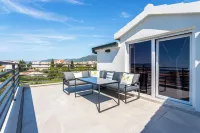 Luxury Apartment Marino Near Beach - Homestays