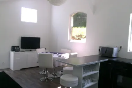 Pretty T3 furnished seaside