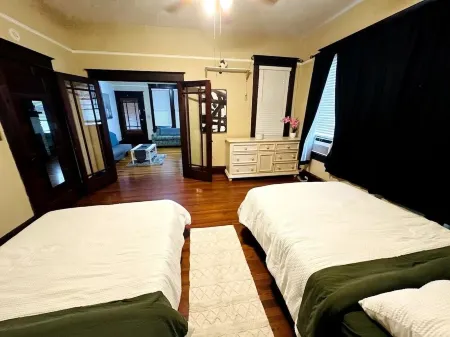 Vintage & Affordable Unit 1 of 6