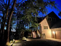 Lakefront A-Frame: Private Dock, Kayaks & Sauna – Sleeps 12, Chesapeake Bay