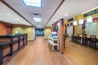 俄克拉何馬城歡朋酒店及套房 - 南部 - 早餐