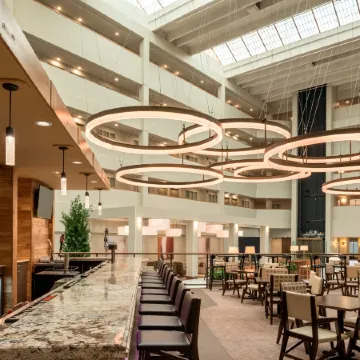 Embassy Suites by Hilton Milwaukee Brookfield