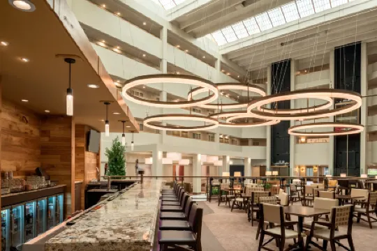 Embassy Suites by Hilton Milwaukee Brookfield