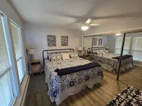 On Top Of SpiderMountain-2Bed/2Bath-HotTub-Gameroom. Hotels near Reveille Peak Ranch