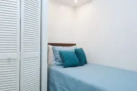 Located on Paradise Island, Bahamas, close to the Atlantis Resort and beach.