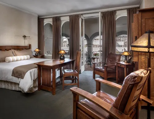 Alta Club Hotels in Woods Cross