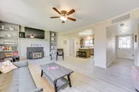 Pet-Friendly Camp Verde Home w/ Gas Grill! - parking