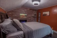 Chic 1-bedroom apartment with WiFi, AC in fabulous Sheboygan