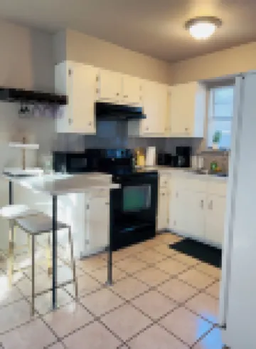 Retro Place - 2bedroom/1bathroom - GREAT VALUE!!!