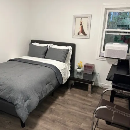 Kong Guest H-5 mins walk to Venice Canal and Beach, Abbot Kinney's famous street