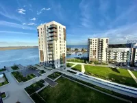 Kent Breath-Taking VIEW 2BD/2BA With Free Parking Hotels in Gillingham