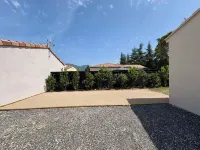 Chez Hamou et Julie, new modern house with swimming pool and boules pitch Hotels in Digne-Les-Bains