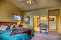 Spacious Pagosa Springs Home!