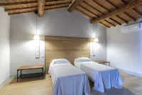 Renovated & Relaxing Historical Cortona Farmhouse