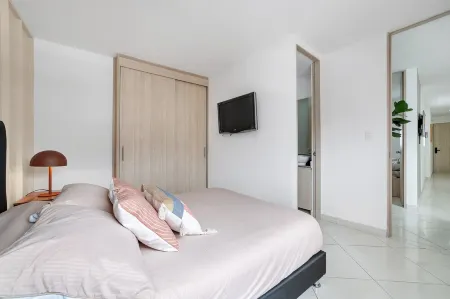 Cozy 3 bdr and 2 wc Apto Very Well Located!