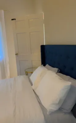 Cozy apartment near attractions Hotels in 