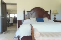 Spacious 3bdr Villa: Private Pool, Stunning Views, Ideal Cabo Location