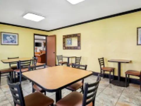 Americas Best Value Inn-Midlothian/Cedar Hill Hotels in Midlothian