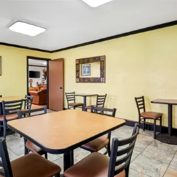 Americas Best Value Inn-Midlothian/Cedar Hill