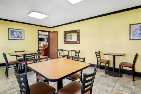 Americas Best Value Inn-Midlothian/Cedar Hill