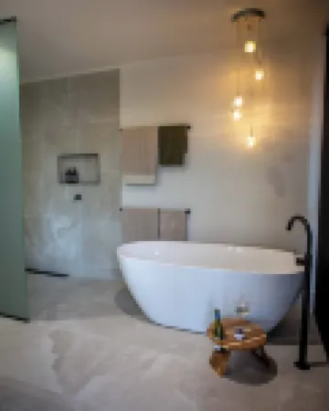 Waterfront Luxury Farm Studio situated on the Gippsland Lakes, Victoria.