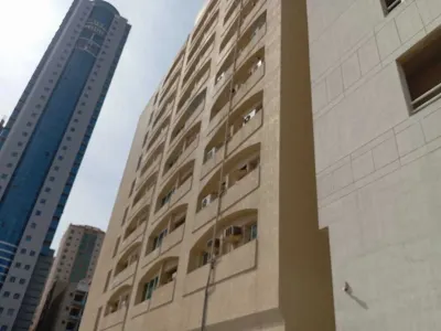 Feel at home in sharjah- book your private room space  호텔