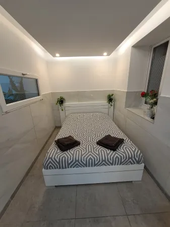 Villa Saphir, heated indoor pool with Jacuzzi