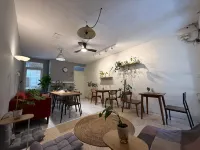Buton Backpacker Lodge