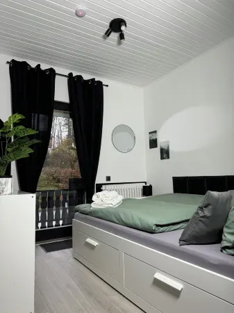 Vacation home 100m2 for 6-8 pers families, pet friendly with garden/parking lot/WLAN