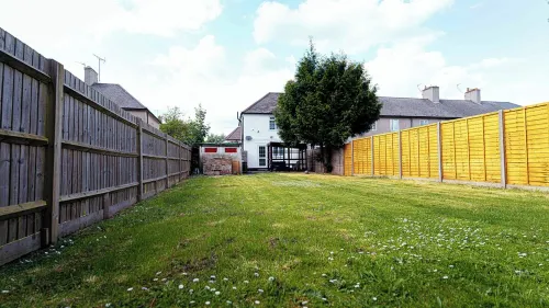 Modern,comfy 2 Bedroom House in Hatfield, Town Centre, Free Parking! Hotel di Hatfield