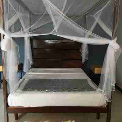 Alimaunde Court Rooms