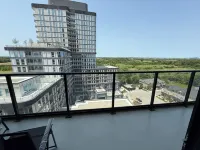 A beautiful view and brand new building Hotel a Oakville