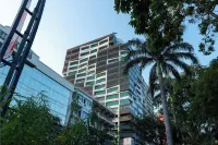 Luxury 2-Bedroom Suite in Guayaquil's Historic Financial District & Malecon 2000