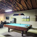 Cabin / hotub next to a Creek near Bass lake, 45/min to Yosemite south gate