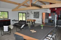 House on stilts, in the forest 4 km from the beach Hotels in Vielle-Saint-Girons