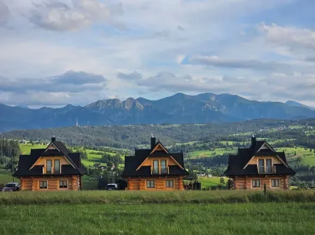 Mountain View Chalet with HotTub and Sauna — 20 Minutes to Zakopane!