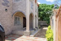 Manneh Vacation Home Hotels in Brusubi