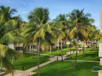 Newly Renovated Luxurious Beachfront Condo