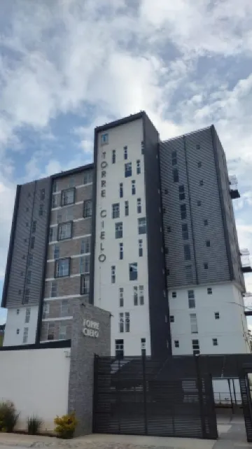 Luxury Penthouse situated on a distinguishable area in Altozano.