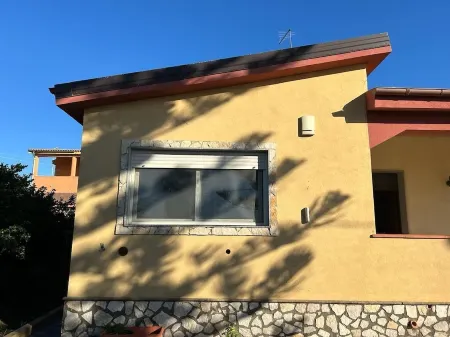 Gorgeous Villa, ideal for families or friends, a stone's throw from the crystal clear sea