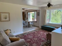 Charming 3-bedroom cottage with Lake Superior access near Duluth with WiFi, AC Hotels in Lake No. 2
