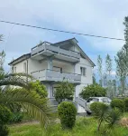 Elodi’s Villa Hotel a 